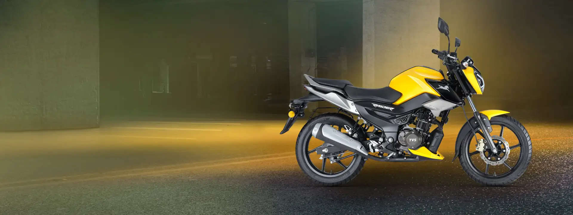 tvs raider Full Banner Image